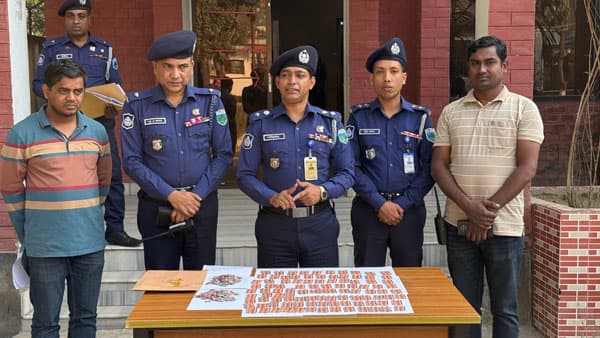 নওগাঁয় এক হাজার পিস ট্যাপেন্টাডলসহ মাদক ব্যবসায়ী গ্রেপ্তার