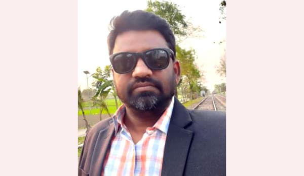 স্কুল শিক্ষকের বিরুদ্ধে জমি জবর দখলের অভিযোগ নারীর