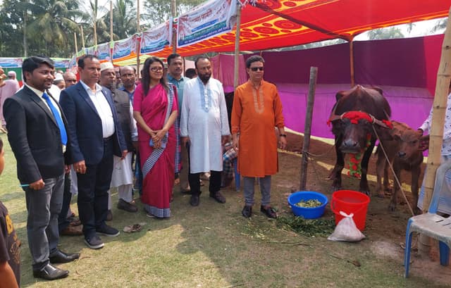 কাউখালীতে দিনব্যাপী প্রাণিসম্পদ প্রদর্শনী