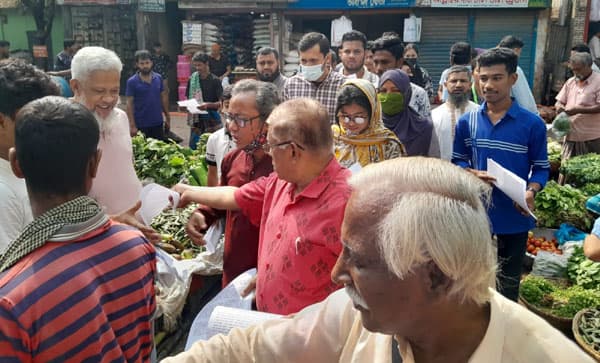 নোয়াখালীতে বিনোদন কেন্দ্রের দাবীতে লিফলেট বিতরণ