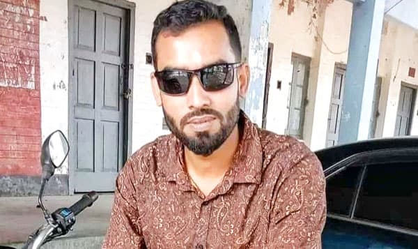 ঝালকাঠিতে শ্রমিকলীগ কর্মীকে কুপিয়ে হত্যা, পালালো চাচাতো ভাই!