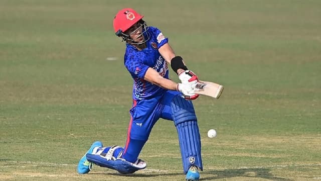 ৭ উইকেটের জয় পেলো আফগানিস্তান