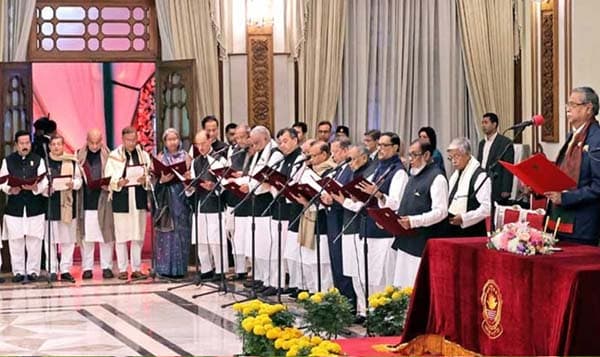 বড় হচ্ছে মন্ত্রিসভা, আসতে পারে নতুন মুখ