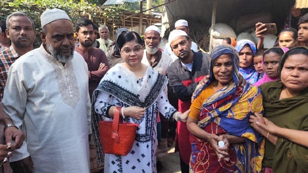 নওগাঁয় আগুনে পুড়ে প্রাণ গেল বৃদ্ধের