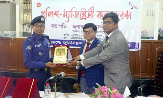 ঠাকুরগাঁও জেলার তিনবার শ্রেষ্ঠ ওসি হলেন খায়রুল আনাম