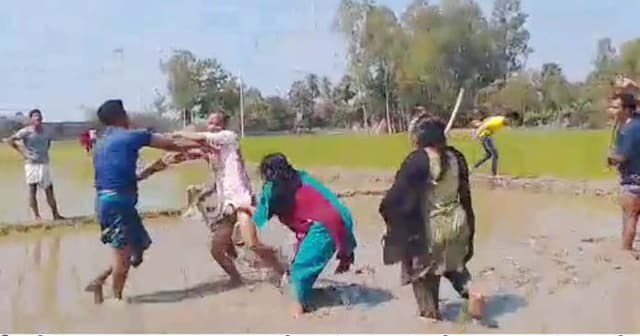 ধামইরহাটে মুক্তিযোদ্ধার জমি জবর দখলের চেষ্টার অভিযোগ