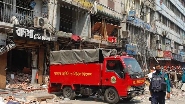 গুলিস্তানের সেই ভবন আবাসিক, না বাণিজ্যিক জানে না রাজউক