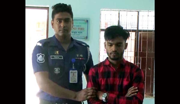 এসএসসি পরীক্ষার্থী স্ত্রীকে নকল সরবরাহ করায় স্বামীকে ২ বছরের কারাদন্ড