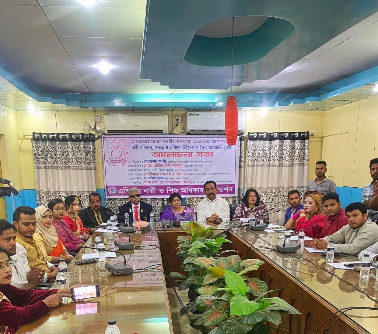 শুধু নারী দিবসেই আটকে না থাকুক নারীর মর্যাদা ও তার মানসিক সুস্থতা