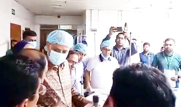 কালিয়াকৈরে বিস্ফোরণে দগ্ধ ১০ জনের অবস্থা খুবই খারাপ : স্বাস্থ্যমন্ত্রী