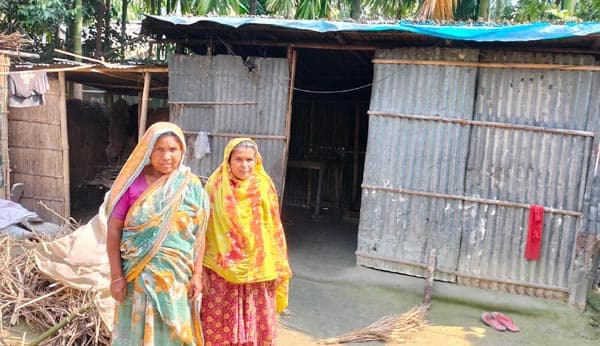 মাইনষে আর কতদিন আমাক তার জমিত থাইকপ্যার দিবে? ভূমিহীন বিধবার প্রশ্ন