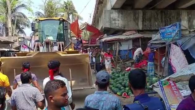 কুয়াকাটায় দুই শতাধিক অবৈধ স্থাপনা উচ্ছেদ