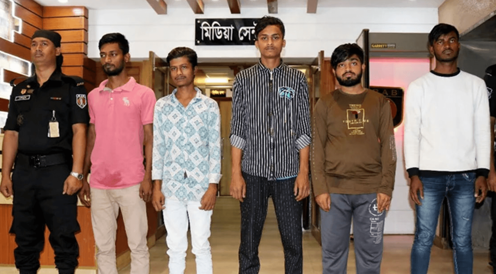 পল্লবীতে ফয়সাল হত্যাকাণ্ড : কিশোর গ্যাং লিডার আকাশসহ গ্রেপ্তার ৫
