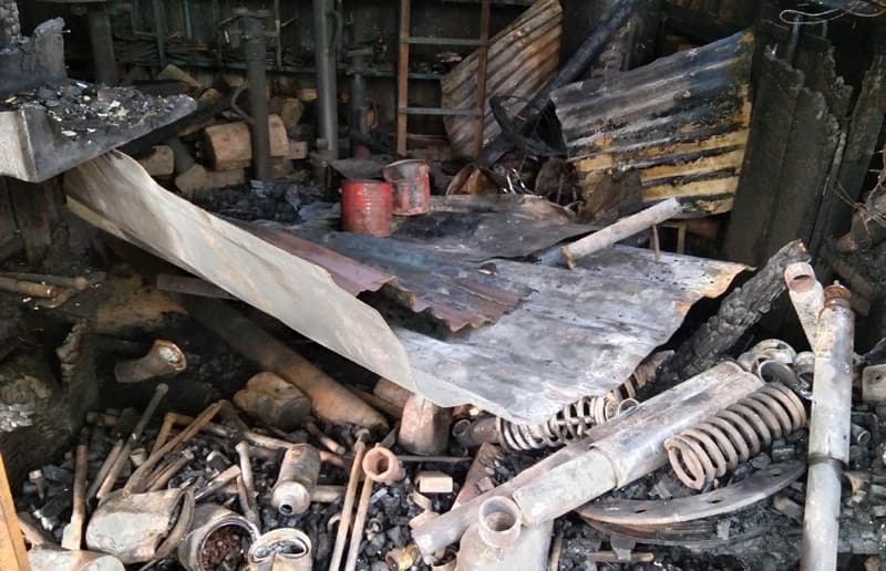 সলঙ্গায় আগুন পুরলো ৬ দোকান, ৬০ লাখ টাকার ক্ষতি