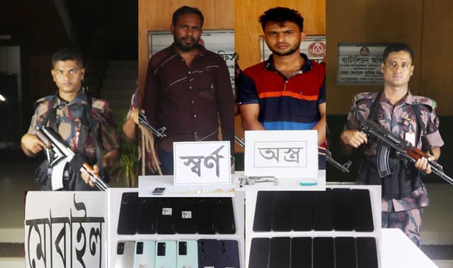 মহেশপুর সীমান্তে অবৈধ অস্ত্র ও সোনার বারসহ আটক ২
