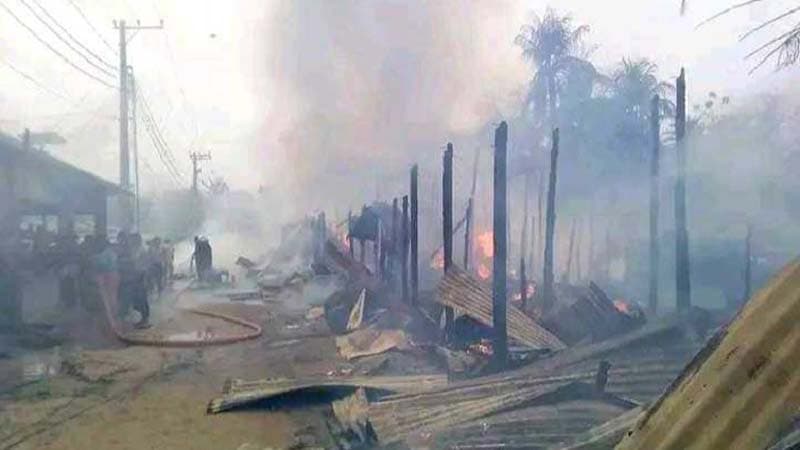 থানচি বাজারে ভয়াবহ অগ্নিকাণ্ড