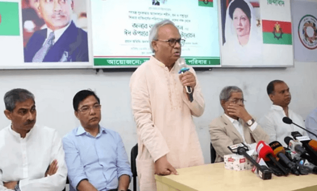 বিএনপি নেতাদের স্ত্রীরা ভারতের শাড়ি দিয়ে কাঁথাও বানায় না: রিজভী