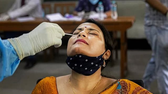 ভারতে ওমিক্রনের ১০ গুণ সংক্রমণ ক্ষমতা এক্সই শনাক্ত!