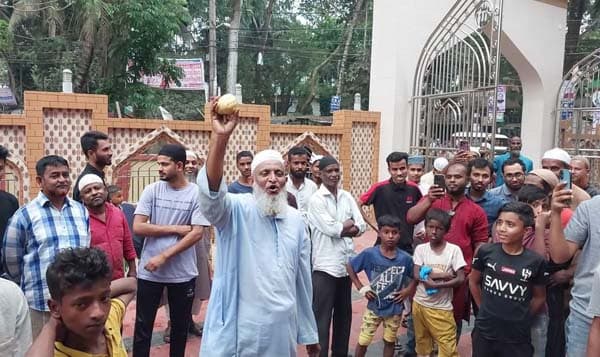 শ্রীমঙ্গলে নিলামে একটি ডিম ১৯ হাজার টাকায় বিক্রি