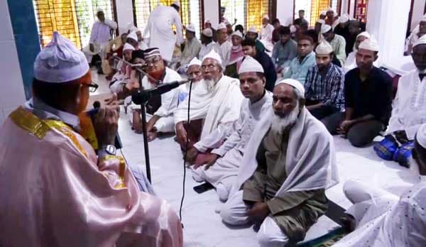 সৌদির সঙ্গে মিল রেখে নোয়াখালীর ৪ গ্রামে ঈদ উদযাপন