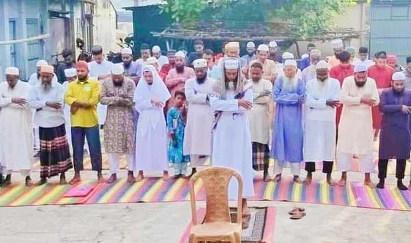 সৌদির সঙ্গে মিল রেখে ঝিনাইদহের ৩ গ্রামে ঈদ উদযাপন