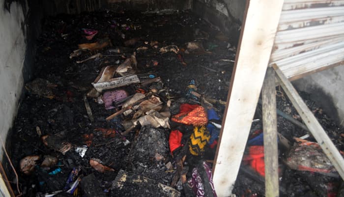 লালপুরে অগ্নিকান্ডে দোকান পুড়ে ছাই