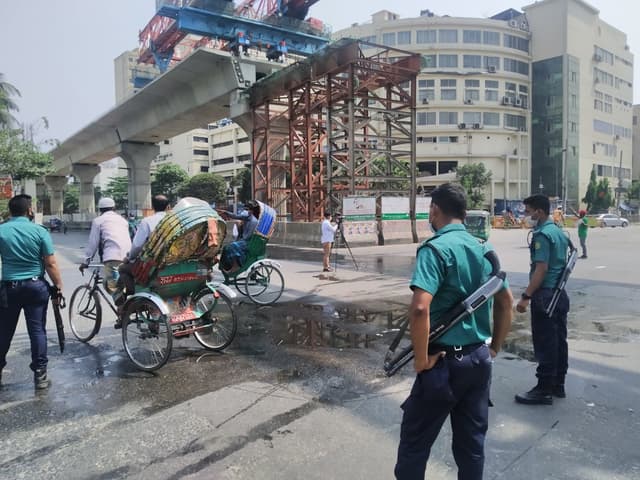 গণমাধ্যমকর্মীরা পুলিশি হয়রানির শিকার হচ্ছে