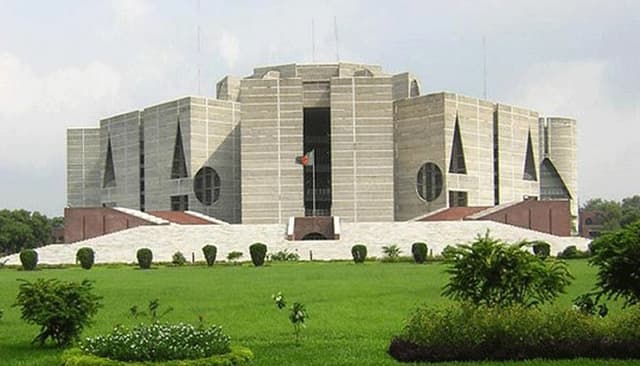 করোনা আক্রান্ত শতাধিক এমপি