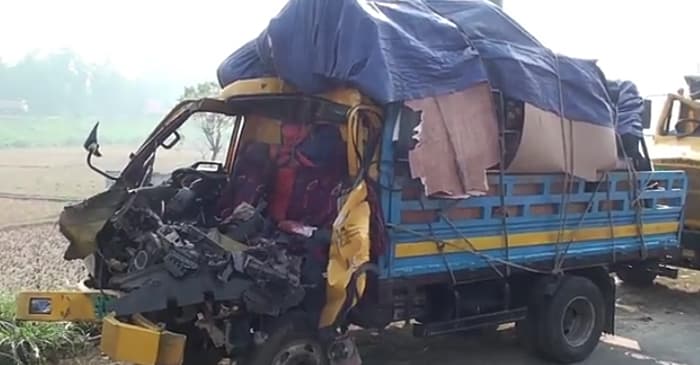 মহাসড়কে ট্রাক-পিকআপের সংঘর্ষে নিহত ২