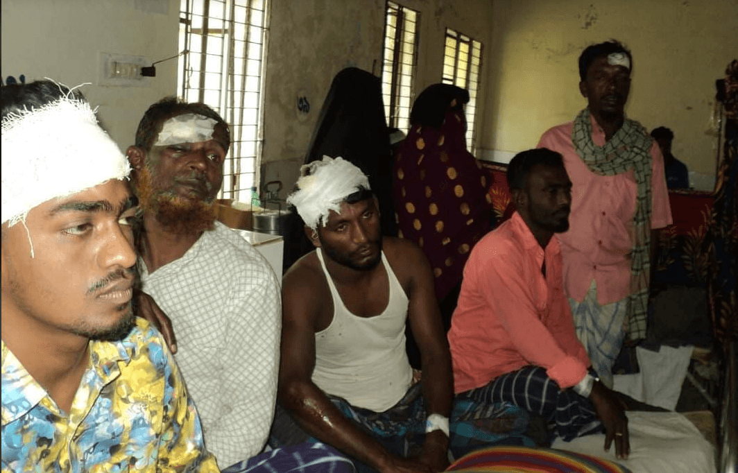 হিজলায় ইফতার খাওয়া নিয়ে মারামারি  আহত ১৪