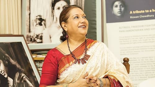 কবরীকে দাফন করা হবে বনানী কবরস্থানে