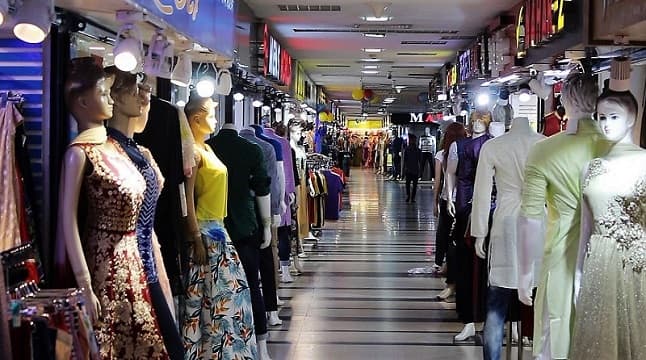 মার্কেট ২২ এপ্রিল থেকে খুলে দেওয়ার দাবি