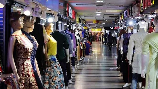 ২৫ এপ্রিল থেকে খুলছে ফের দোকানপাট