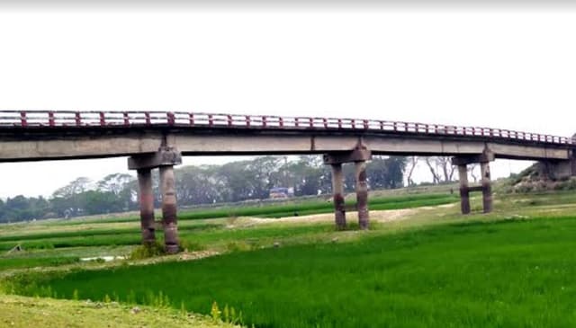 খননের অভাবে নাব্যতা হারাচ্ছে নেত্রকোনার অধিকাংশ নদী