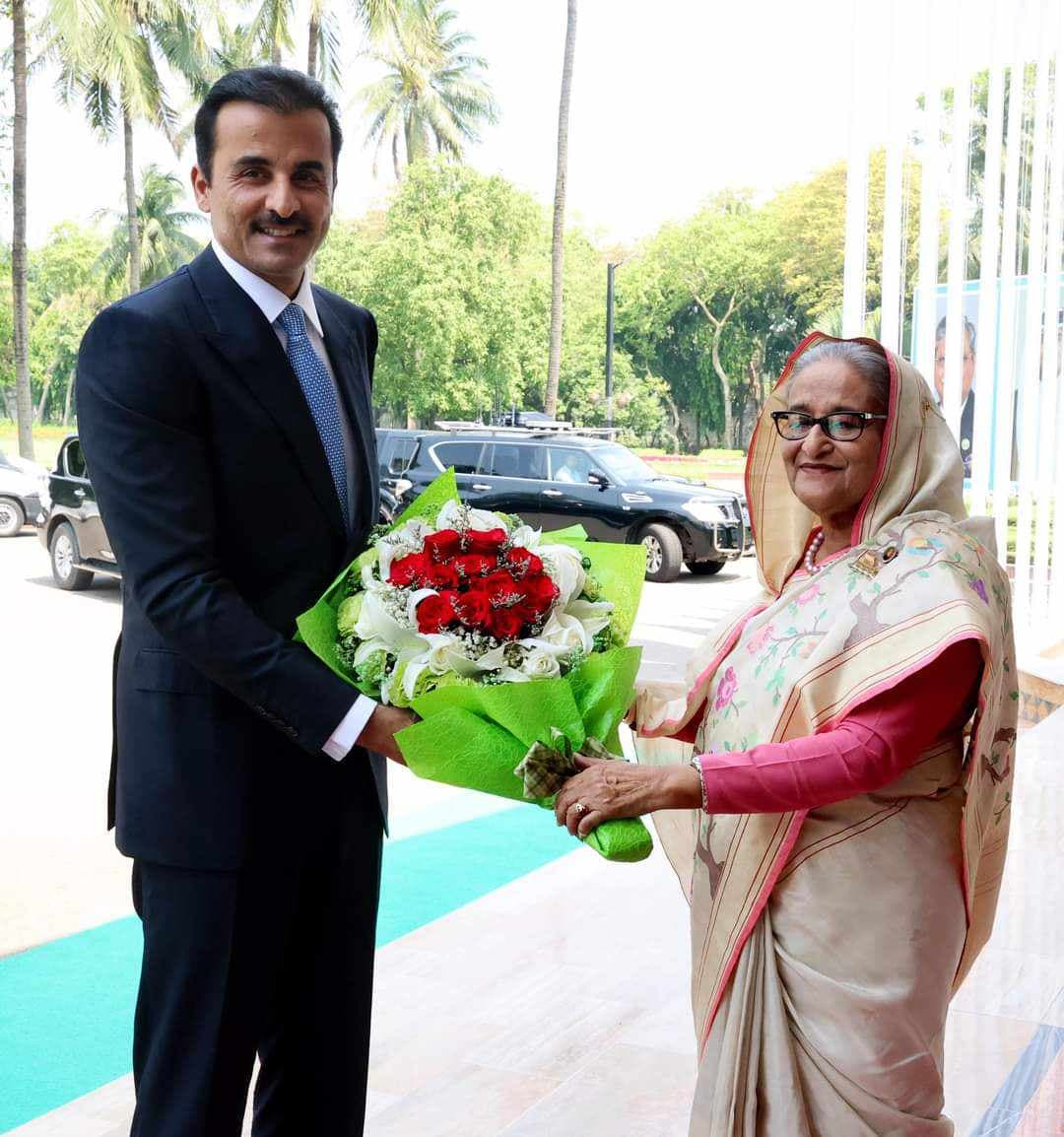 প্রধানমন্ত্রীর সঙ্গে কাতার আমিরের বৈঠক
