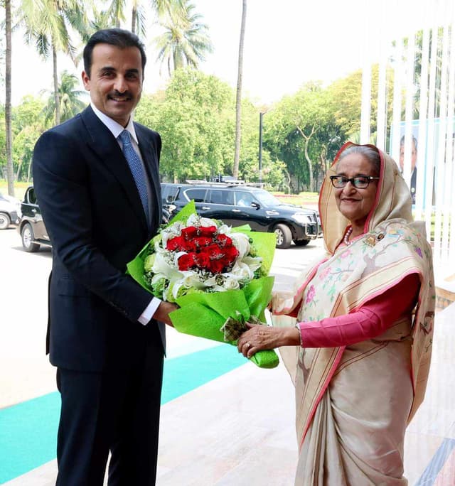 প্রধানমন্ত্রীর সঙ্গে কাতার আমিরের বৈঠক