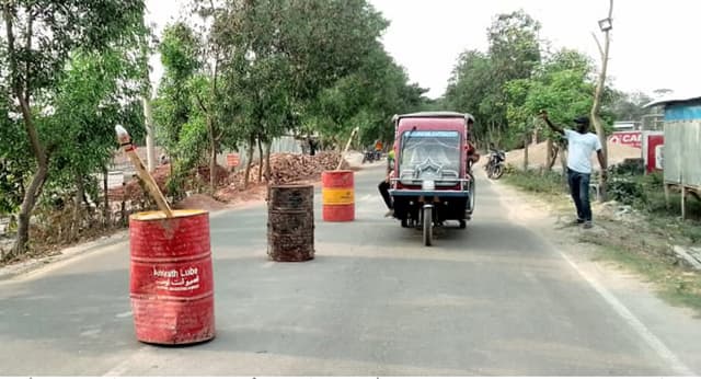 কুয়াকাটা পৌরসভার রশিদে টোল আদায়ের নামে চাঁদাবাজি