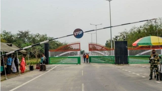 পাঁচ দিনে ভারত ফেরত ৭৭১ জন, আক্রান্ত ১৫!