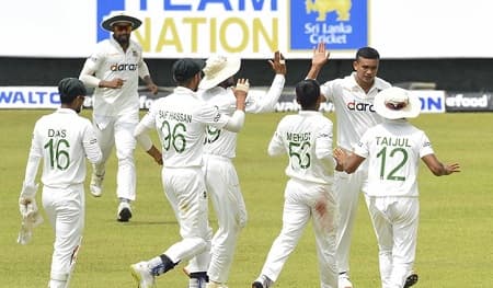৪৯৩ রানে লঙ্কানদের প্রথম ইনিংস ঘোষণা