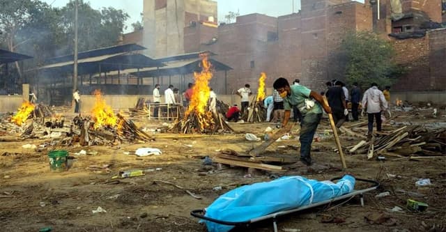 করোনার রেকর্ড ভাঙ্গার রেকর্ড ভারতে!