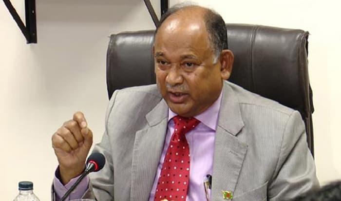 রেলের সেই যাত্রীরা মন্ত্রীর ‘শ্বশুরকূলের আত্মীয়’
