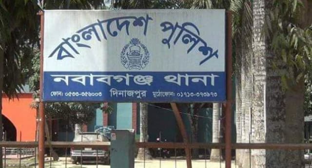 নবাবগঞ্জে গাছের নিচে চাপা পড়ে শ্রমিকের মৃত্যু