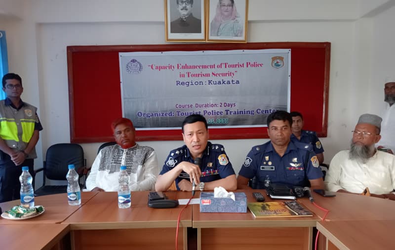 পর্যটকদের নিরপাত্তায় কাজ করছে টুরিস্ট পুলিশ: অতিরিক্ত ডিআইজি