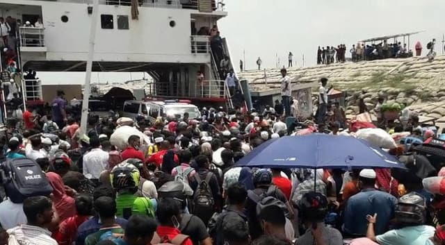 ফেরিতে অসুস্থ হয়ে মারা যাওয়া নারী-পুরুষের পরিচয় মিলেছে