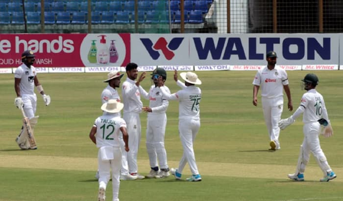 চট্টগ্রাম টেস্টে এগিয়ে শ্রীলঙ্কা