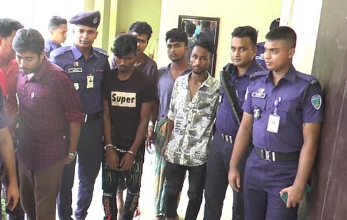 বেগমগঞ্জে আগ্নেয়াস্ত্রসহ গ্রেফতার ৪
