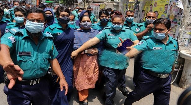 রিমান্ড খারিজ, সাংবাদিক রোজিনাকে কারাগারে প্রেরণ