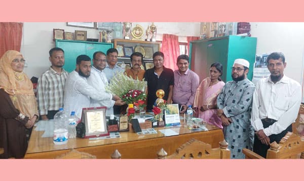 স্কুল ম্যানেজিং কমিটির সভাপতি হলেন এড.জিয়াউল হক মৃধা