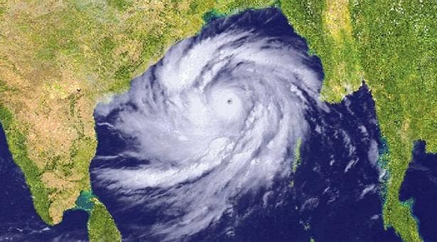 ঘূর্ণিঝড় ‘ইয়াস’ মোকাবিলায় ৮ নির্দেশনা, কন্ট্রোলরুম চালু