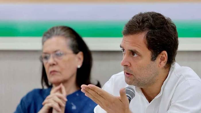 কংগ্রেসের হাল ফেরাতে তিন কমিটি, ঠাঁই নেই রাহুলের !